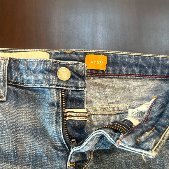 Pilcro and the Letterpress Women's Lightly Distressed Denim Shorts Size 29 - Picture 2 of 16